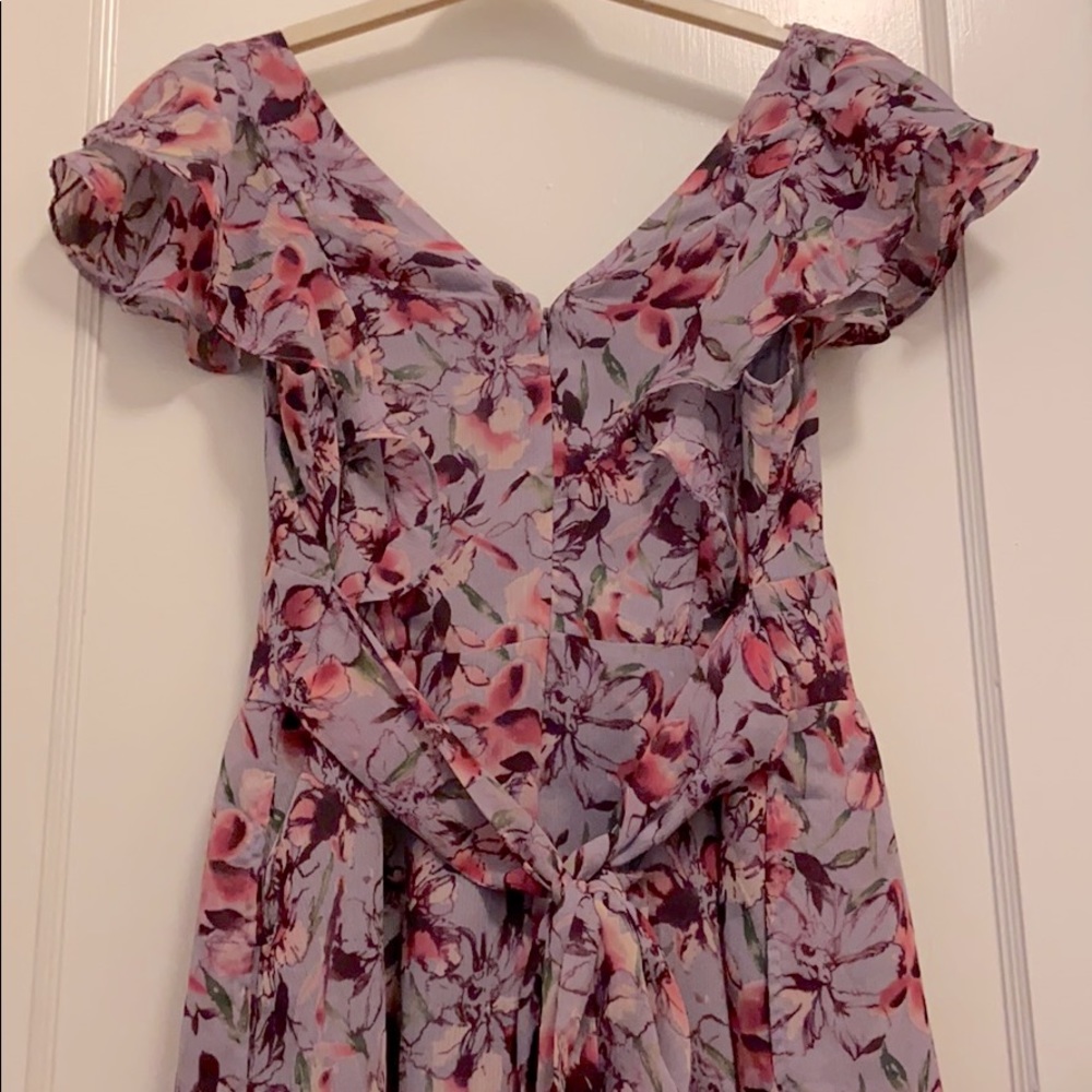 EXPRESS | Spring Flower Dress - Picture 2 of 4